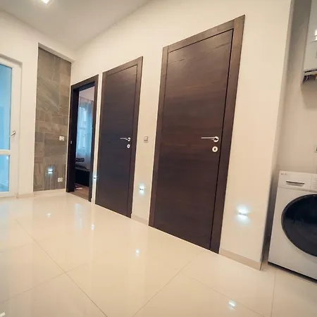 Apartment Emperor's *